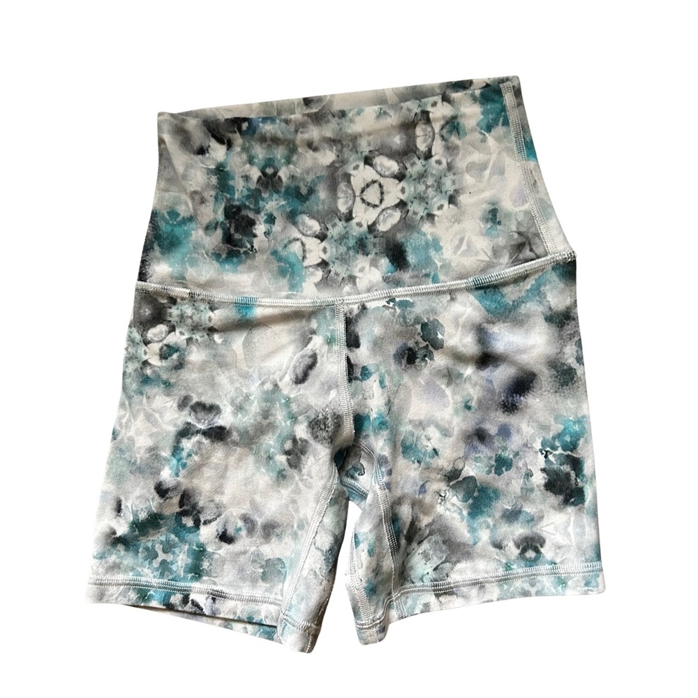 🍋 Lululemon Pre-Loved Align High Rise Short Size 0 Kaleidofloral Multi